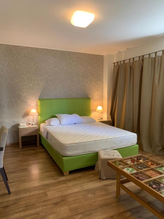 Rivitel Marousi Apartments Атина Екстериор снимка
